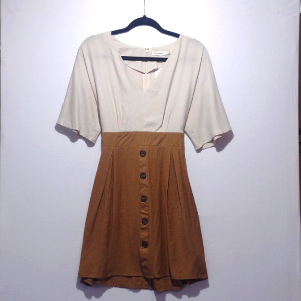 NWT Blu Pepper Women's Short Sleeve Peasant Dress V-Neck Cream/Brown Size M